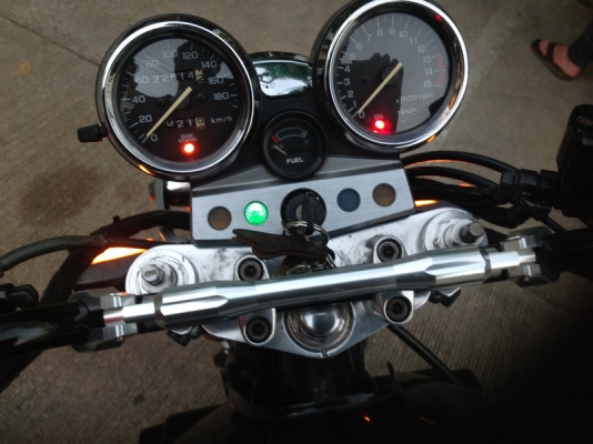 ขาย//แลก//เทริน์ CB400 version s standard Y 97 อินวอย+สพม ส่งได้ทั่วไทย