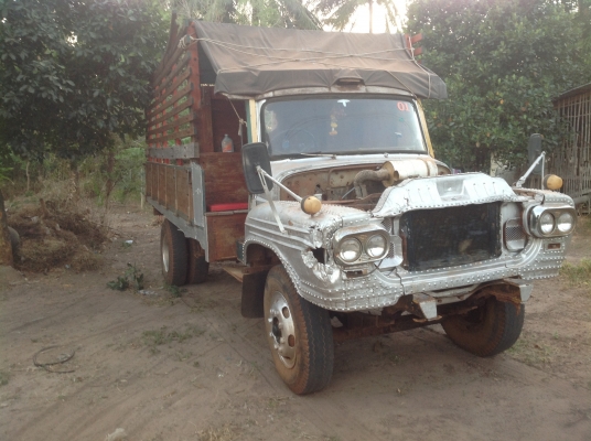 ขาย 6 ล้อ หัวยาวคู่ใจ รุ่น ไม่กลัวร้อน สภาพดีพร้อมใช้งาน. เครื่อง.145.แรง  พวงมาลัยเพาวเวอร์  ส่งไป โคราช แล้วคับ