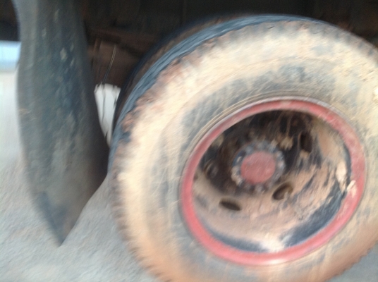 ขายถูกๆ 6 ล้อหัวยาว พร้อมใช้ ISUZU. TX. 120. แรง ยางดี คัชชี สวย เฟืองท้ายใหญ่ ราคา ถูกๆ 85.000. มาเอาไปใช้เลย