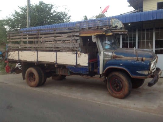 ขายถูกๆ 6 ล้อหัวยาว พร้อมใช้ ISUZU. TX. 120. แรง ยางดี คัชชี สวย เฟืองท้ายใหญ่ ราคา ถูกๆ 85.000. มาเอาไปใช้เลย