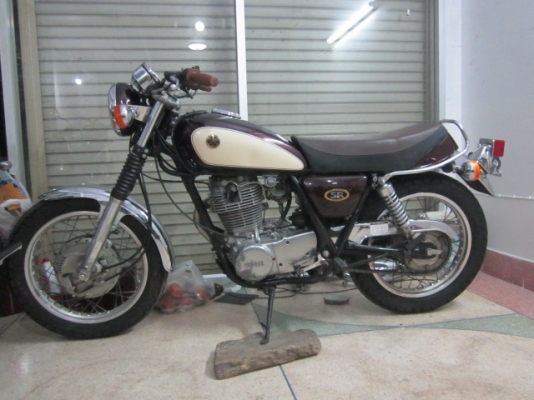 ขายSR400 ตัว SPECIAL EDITON  ปี92 ตรงรุ่นครับ ประกอบใหม่ อินวอยชื่อผู้ซื้อ รายละเอียดด้านในครับ