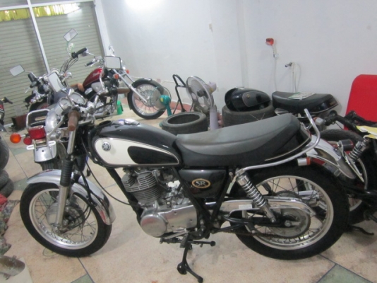 ขายSR400ปี98เลขเต็ม อินวอยออกชื่อผู้ซื้อครับ รถประกอบใหม่ครับ (รับแลกเทริน์)รายละเอียดดา้นใน