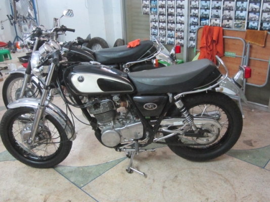 ขายSR400 ลูกค้ามาเทริน์เอาปีใหม่ปี ขอขายต่อครับ63000ต่อใด้ครับ *ใจดีต่อเลย