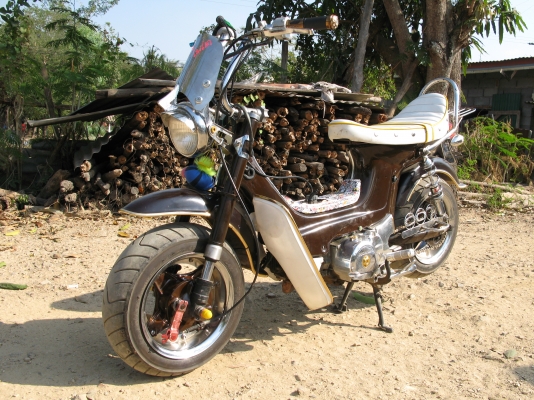 ชาลี ทับผึ้งน้อย สุพรรณบุรี
