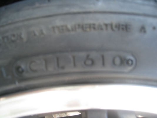 ขายล้อแม็ก 17"x7" et42 4/100,114 + ยางปี 10 ( 081-3747940 )