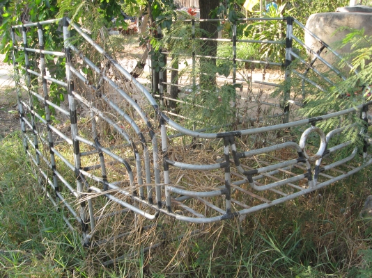 ขายคอกเหล็กแป้ป กะบะบรรทุก vigo cab ต่อมาหมื่นกว่า  ไม่ได้ใช้แล้วครับต้องการขาย