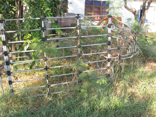 ขายคอกเหล็กแป้ป กะบะบรรทุก vigo cab ต่อมาหมื่นกว่า  ไม่ได้ใช้แล้วครับต้องการขาย