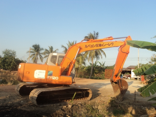 ขายด่วน  HITACHI  EX  120-5   เก่าญี่ปุ่นแท้ ๆๆ  ยังไม่เคยใช้งานในไทย  ใบแทรค 70   เครื่องปั้มดี  ไฟฟ้าครบ