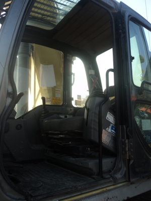 ขายด่วน KOBELCO  SK210D-6ES-YN10-40871 ( 2005 YR 6481 HR ) เก่าญี่ปุ่นแท้ๆ นำเข้า สภาพสวยจริง ๆๆ