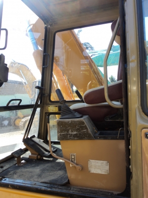 ขายด่วน  CAT E120B   เก่านอกยังไม่เคยใช้งานในไทย  สภาพสวย  เครื่องปั้มดี   ไฟฟ้าครบ