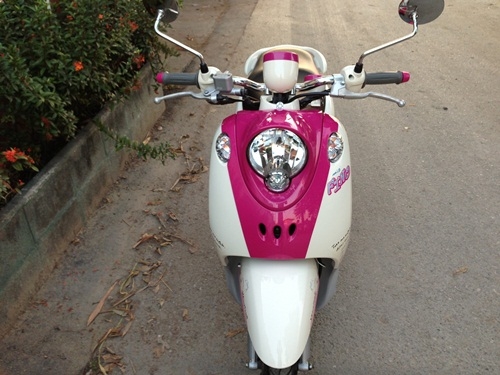 (ขายเเล้วส่งทางไปรษณีย์ไปสุพรรณ)finoสีชมพูขาวปี2555