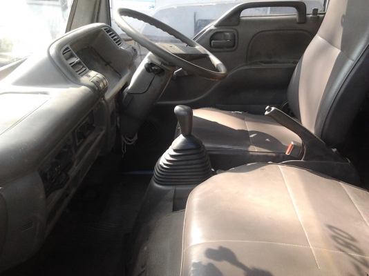 ISUZU NKR 120 HP 4HF1 ปี 42 หัวการ์ตูนสภาพสวยจัด กระบะคอกเหล็กยาว 4.30 เมตรไม่มีผุ เครื่องแน่นแรงดีไม่มีเยิ้ม หัวบางเดิมๆภายในเก๋งคอนโซลอุปกรณ์ครบครัน ช่วงล่างคัชซีสวยไม่มีบวม ยางสภาพเต็มดีพร้อมใช้งาน เอกสารทะเบียนภาษีครบไม่มีขาดพร้อมโอนครับ