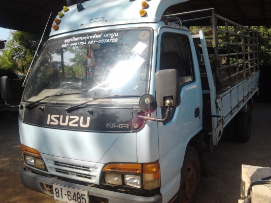 ISUZU NKR 120 HP 4HF1 ปี 42 หัวการ์ตูนสภาพสวยจัด กระบะคอกเหล็กยาว 4.30 เมตรไม่มีผุ เครื่องแน่นแรงดีไม่มีเยิ้ม หัวบางเดิมๆภายในเก๋งคอนโซลอุปกรณ์ครบครัน ช่วงล่างคัชซีสวยไม่มีบวม ยางสภาพเต็มดีพร้อมใช้งาน เอกสารทะเบียนภาษีครบไม่มีขาดพร้อมโอนครับ
