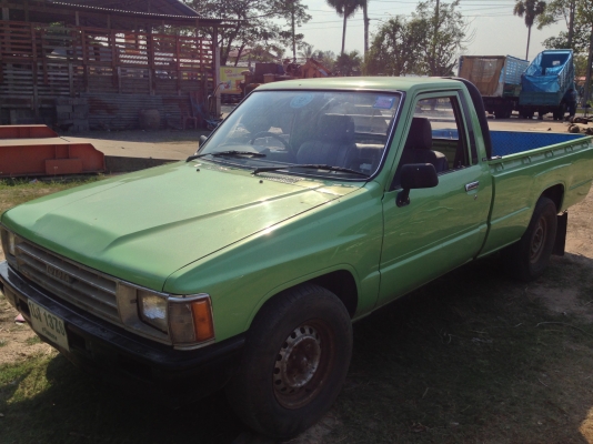 TOYOTA HILUX HERO 2.4D ปี 30 สภาพดีอย่างสวยพร้อมใช้งาน เครื่องแน่นดีไม่เยิ้ม ภายในเก๋งสวยคอนโซลอยู่ครบพร้อม ใส่กระบะเก็บสีสวยๆบางๆมาใหม่เอี่ยม ช่วงล่างคัชซีสวยไม่มีผุ ยางสภาพดีพร้อมใช้งาน เอกสารทะเบียนภาษีครบไม่มีขาดพร้อมโอนครับ