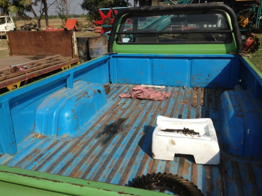 TOYOTA HILUX HERO 2.4D ปี 30 สภาพดีอย่างสวยพร้อมใช้งาน เครื่องแน่นดีไม่เยิ้ม ภายในเก๋งสวยคอนโซลอยู่ครบพร้อม ใส่กระบะเก็บสีสวยๆบางๆมาใหม่เอี่ยม ช่วงล่างคัชซีสวยไม่มีผุ ยางสภาพดีพร้อมใช้งาน เอกสารทะเบียนภาษีครบไม่มีขาดพร้อมโอนครับ