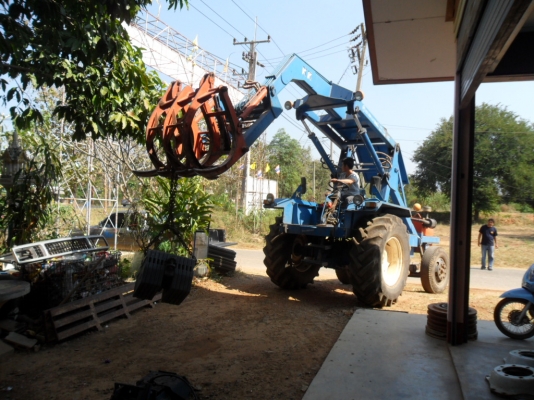 ขาย เวทถ่วงหน้ารถไถ ฟอร์ดทุกรุ่น 10S, NEW HOLLAND 40 TS TM TDทุกรุ่น ราคา20,000-35,000บาท.