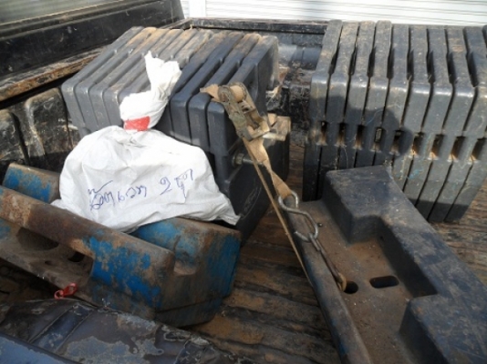 ขาย เวทถ่วงหน้ารถไถ ฟอร์ดทุกรุ่น 10S, NEW HOLLAND 40 TS TM TDทุกรุ่น ราคา20,000-35,000บาท.