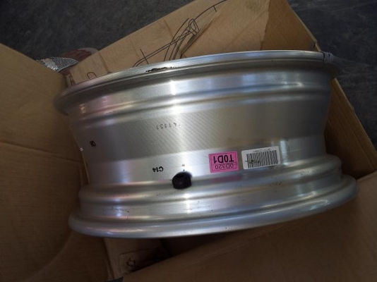 แม็กซ์ Toyota New Yaris ขอบ 15 สภาพใหม่ป้ายแดง แม็กซ์ Toyota New Yaris ขอบ 15 สภาพใหม่ป้ายแดง