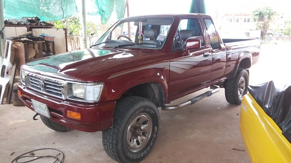 ***ขายแล้วครับขอบคุณ Truck2hand ขายกระบะโฟร์วิล TOYOTA LN111 4WD 2.8 3L LNB109 ประกอบนอก ปี38/95 เครื่องเดิมเกียร์เดิม เกียร์โฟร์ใช้งานปกติ แรง แน่น ลุย ช่วงล่างปึ๊ก คานหน้าปีกนก คัสซีสวยไม่มีผุ พื้นปูกระบะ ล้อแม็ก สวยยางสวยเต็ม ไม่เคยชนหนัก ภานในเก๋งดี ค