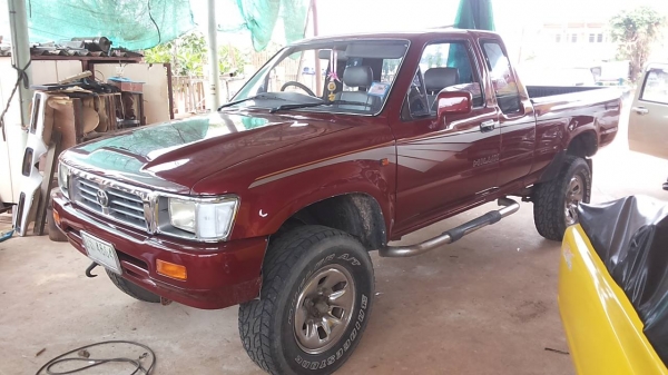 ***ขายแล้วครับขอบคุณ Truck2hand ขายกระบะโฟร์วิล TOYOTA LN111 4WD 2.8 3L LNB109 ประกอบนอก ปี38/95 เครื่องเดิมเกียร์เดิม เกียร์โฟร์ใช้งานปกติ แรง แน่น ลุย ช่วงล่างปึ๊ก คานหน้าปีกนก คัสซีสวยไม่มีผุ พื้นปูกระบะ ล้อแม็ก สวยยางสวยเต็ม ไม่เคยชนหนัก ภานในเก๋งดี ค