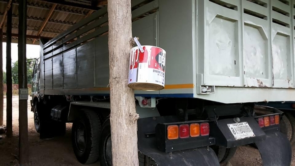 ***ขายแล้วครับขอบคุณ Truck2hand ขาย10ล้อ2เพลาดั้มราคาเบาๆ HINO FM3MNLD วางเครื่อง EM100-220HP(ลงเล่ม) เกียร์อีตั้น เครื่องแน่น เสียงนิ่ม แรงดี เกียร์ดีไม่มีหลุด ช่วงล่าง2เพลาเดิม คัสซีดี มีเก็บงานมาแล้ว กระบะดั้มข้างเนียมสภาพดี พื้นดีข้างสวยไม่ผุ หัวเก๋งด ***ขายแล้วครับขอบคุณ Truck2hand ขาย10ล้อ2เพลาดั้มราคาเบาๆ HINO FM3MNLD วางเครื่อง EM100-220HP(ลงเล่ม) เกียร์อีตั้น เครื่องแน่น เสียงนิ่ม แรงดี เกียร์ดีไม่มีหลุด ช่วงล่าง2เพลาเดิม คัสซีดี มีเก็บงานมาแล้ว กระบะดั้มข้างเนียมสภาพดี พื้นดีข้างสวยไม่ผุ หัวเก๋งด