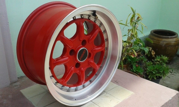 ขายล้อแม็ก ลาย xxr002 15"x8" et15 4 รู 100 เป็นล้อใหม่มือ 1 ครับ สนใจติดต่อเล็กคลองสามครับ 081-3747940