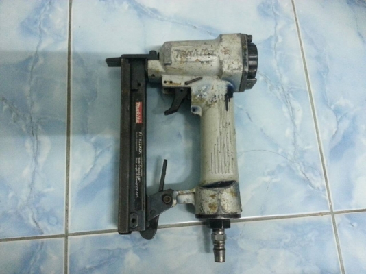 ขายเครื่องยิง Makita  แท้ๆ