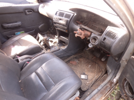 ขายเก๋ง TOYOTA COROLLA 1.3 ปี1995ขายตามสภาพ086-4457033ไม่ลดแล้วครับ