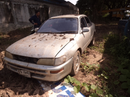 ขายเก๋ง TOYOTA COROLLA 1.3 ปี1995ขายตามสภาพ086-4457033ไม่ลดแล้วครับ