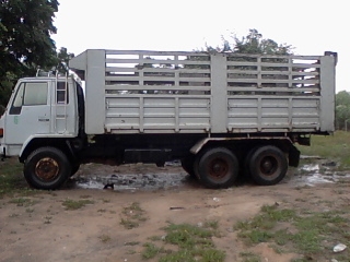 ขายแล้วครับ ขอบคุณเสี่ย เพ็ชร แห่ง ปราณบุรีมากครับISUZU ร้อคกี้ FVZ 32 MZPR  (นางฟ้าแท้) วางเครื่องเด้กก้า 6 HE 1-8(230 แรง) เกียร์ ZF เดิม ช่วงล่างเดิม แน่นแห้งดี สภาพพร้อมใช้งาน