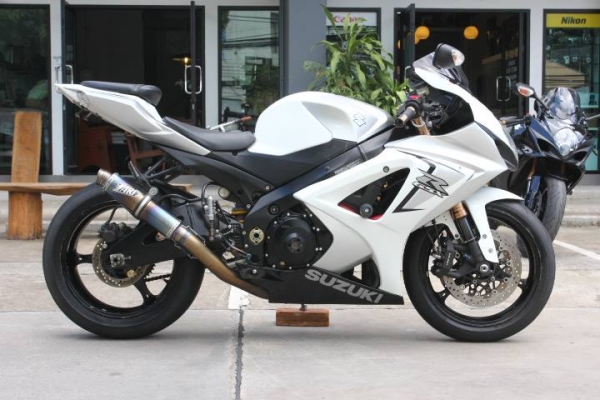 ขาย Suzuki Gsxr 1000 K8 ทะเบียนแท้ 479,000 บาทราคาถูก ๆ ต่อได้ครับ