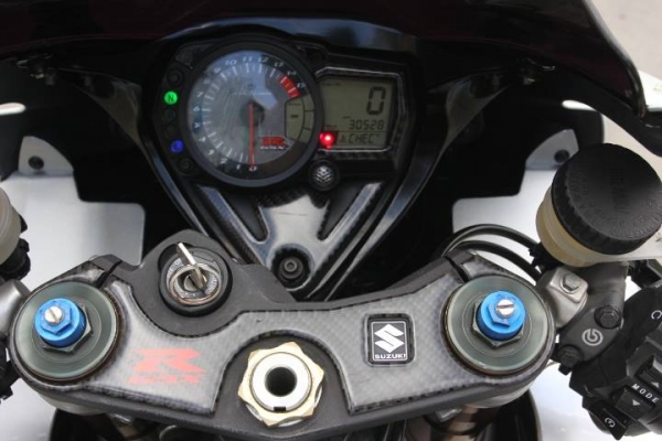 ขาย Suzuki Gsxr 1000 K8 ทะเบียนแท้ 479,000 บาทราคาถูก ๆ ต่อได้ครับ