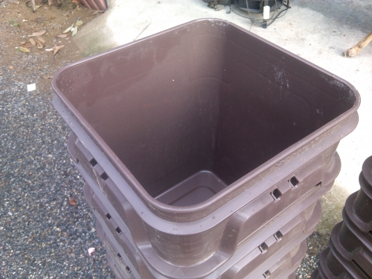 ถังเก็บของมีฝาปิด ใส่ชิ้นงานต่างๆได้ ทำเป็นถังขยะได้ เนื้อพลาสติกอย่างดีจาก ญี่ปุ่น (มี 150 ใบ)