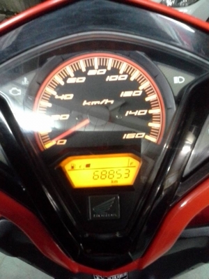 Honda Click 125 i ปี 2556 รุ่นใหม่ล่าสุด ลาย Street สีขาวแดง รถสวยจริง คุณภาพดี Honda Click 125 i ปี 2556 รุ่นใหม่ล่าสุด ลาย Street สีขาวแดง รถสวยจริง คุณภาพดี