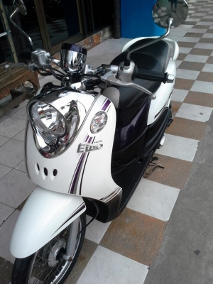 Yamaha Fino ลายคลาสสิค รถสวยใส คุณภาพดี Yamaha Fino ลายคลาสสิค รถสวยใส คุณภาพดี