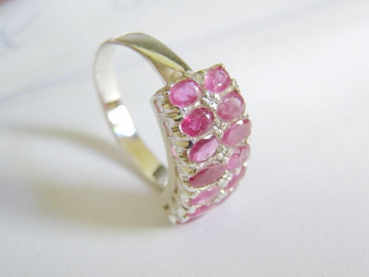 ขายแหวนทับทิม ตัวเรือนเงินแท้ โบราญ ขายแหวนทับทิม ตัวเรือนเงินแท้ โบราญ