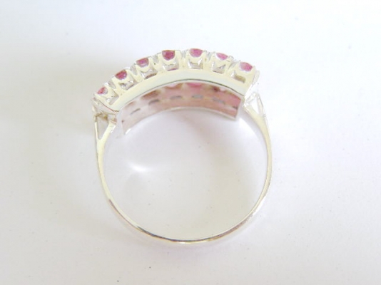 ขายแหวนทับทิม ตัวเรือนเงินแท้ โบราญ ขายแหวนทับทิม ตัวเรือนเงินแท้ โบราญ