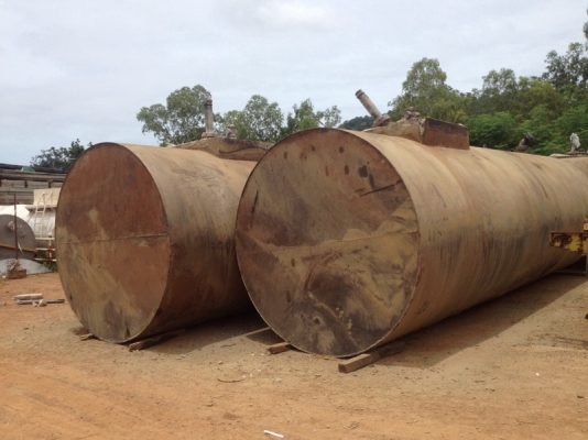 ขายถังเหล็กฝังดิน(ใส่น้ำมัน) ขนาด 30,000 ลิตร สภาพสวย หลายใบ