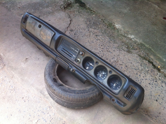 คอนโซล ดัชสัน ช้างเหยียบ 620 สภาพเดิมๆ สวยๆ