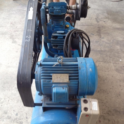 ปั๊มลมมือ 2 ใช้งานได้ดี ขนาด 200 ลิตร 7.5 แรง ต้องการขายเพราะจะเปลี่ยนไปใช้ปั๊มสกรู ปั๊มลมมือ 2 ใช้งานได้ดี ขนาด 200 ลิตร 7.5 แรง ต้องการขายเพราะจะเปลี่ยนไปใช้ปั๊มสกรู