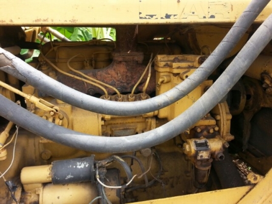 ขายรถแทรกเตอร์ตีนตะขาบ เครื่องD4 สภาพพร้อมใช้งาน สนใจสอบถามรายละเอียดเพิ่มเติมโทร 090-8588220คุณนะ ID:narong498 หรือ www.truck.in.th/498