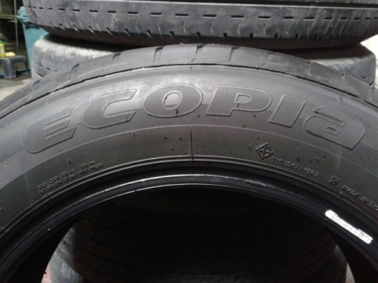 ขายยาง 205 60 16 ปลายปี12 YOKOHAMA ADVAN