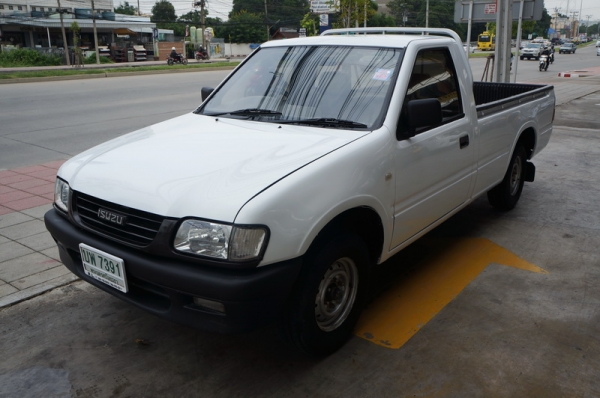 ISUZU DRAGON EYE 2000 เครื่องเดิม ช่วงล่างดี เกียร์ปกติ รถขับดีมาก สีสวย สภาพภายในสวยงาม รถพร้อมใช้งานทันที จัดไฟแนนได้เต็ม