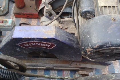 แท่นตัดไฟเบอร์วินเนอร์ มอเตอร์ 3 แรงสภาพเดิมๆครับพร้อมใช้ครับเป็นของวินเนอร์ครับมอเตอร์ขนาด 3  แรงพร้อมใช้ครับราคานี้คุ้มมากครับ