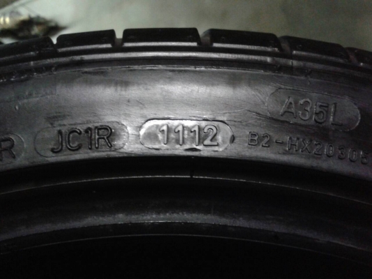 ขาย ยาง 235 40 18 dunlop sp sport max 1คู่ ขาย ยาง 235 40 18 dunlop sp sport max 1คู่