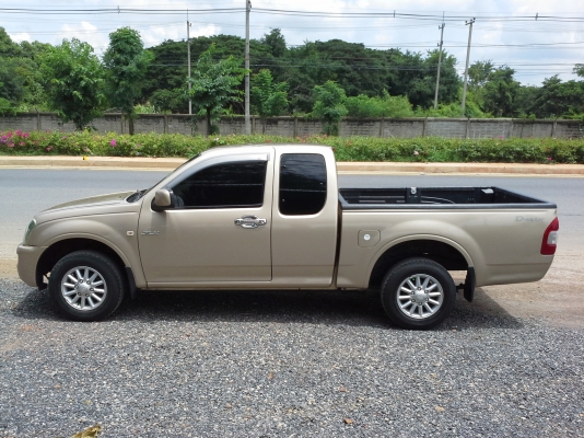ISUZU D-MAX SPACECAB 2.5 SLX ปี05 ISUZU D-MAX SPACECAB 2.5 SLX ปี05