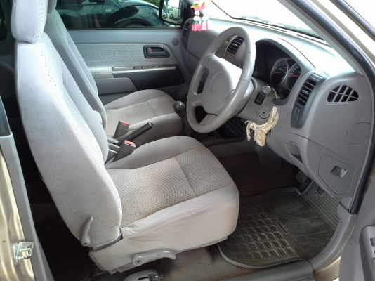 ISUZU D-MAX SPACECAB 2.5 SLX ปี05 ISUZU D-MAX SPACECAB 2.5 SLX ปี05