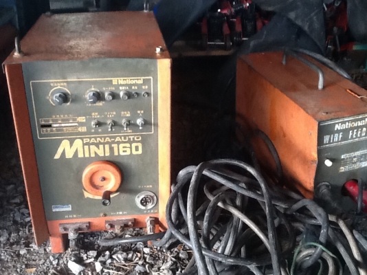 เครื่องเชื่อมไฟฟ้าco2 สภาพดีพร้อมใช้ราคาไม่แพงพร้อมเครื่องปั่นไฟ