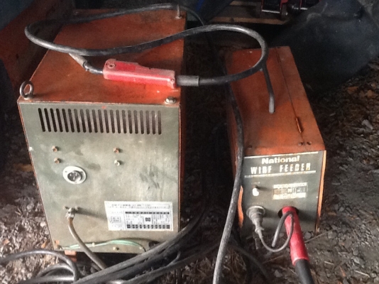 เครื่องเชื่อมไฟฟ้าco2 สภาพดีพร้อมใช้ราคาไม่แพงพร้อมเครื่องปั่นไฟ