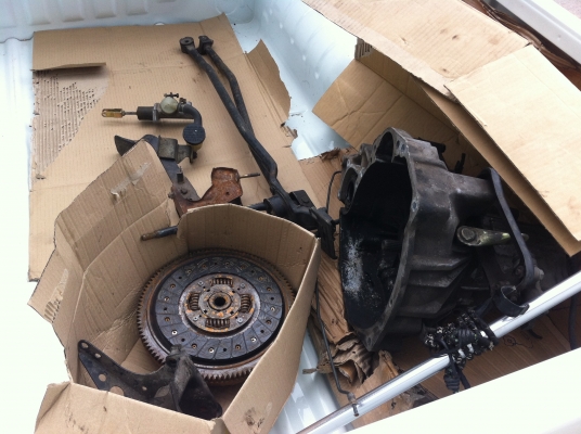 ขาย ชุด เกียร์ธรรมดา นิสสัน NV ของครบชุดยกลงจากรถ